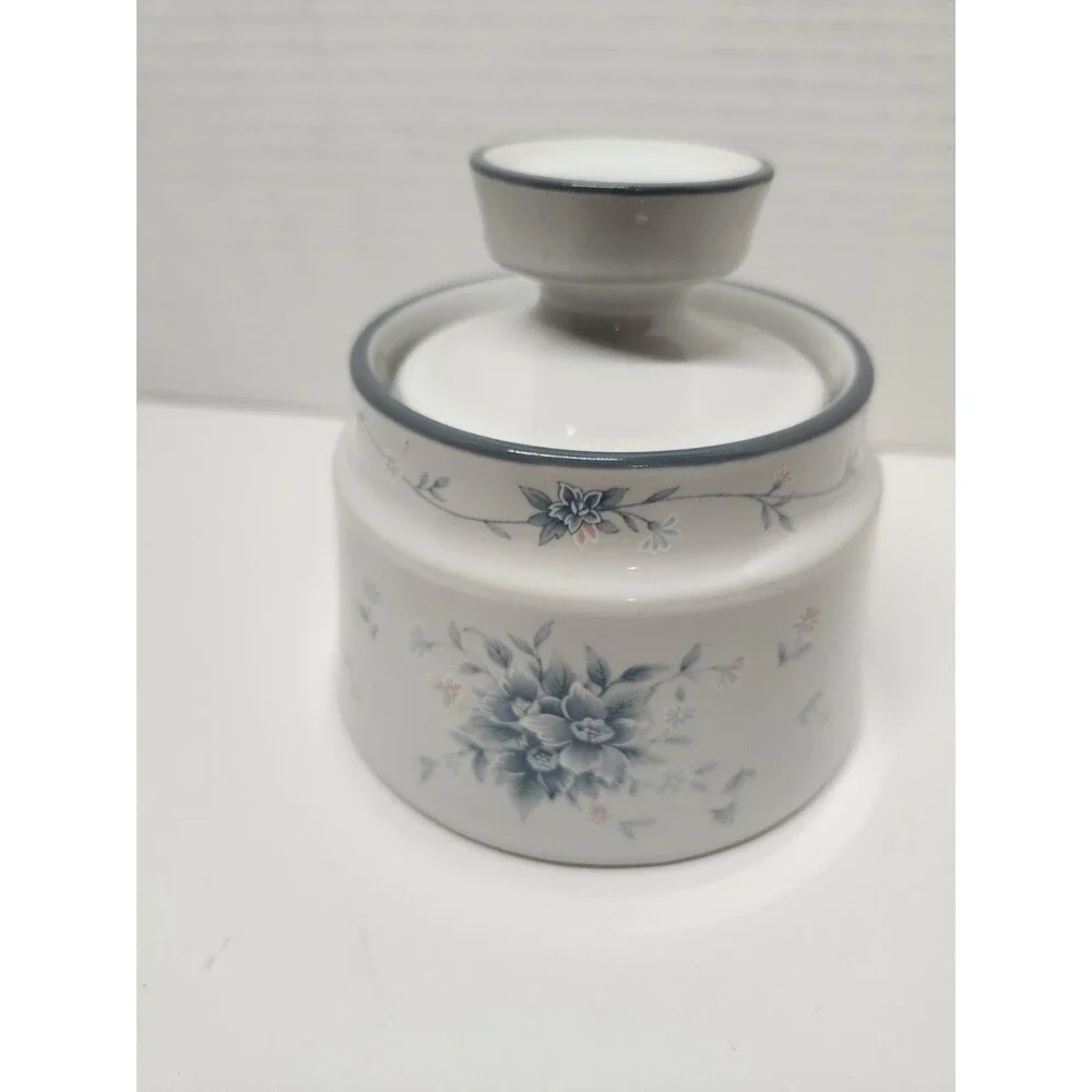 Noritake Sugar Bowl Blue Flower Stoneware Pretty Kitchen Dining Tableware